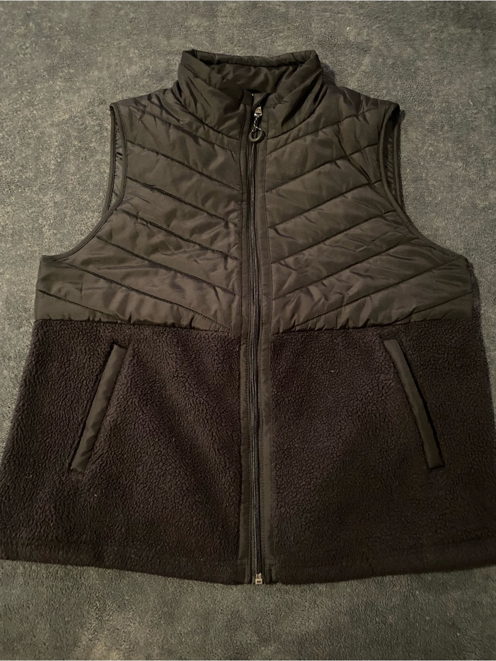 tek gear Black Quilted Top & Sherpa Bottom Vest